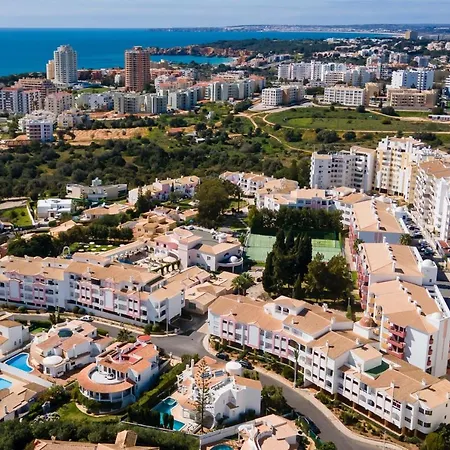 Apartament Vila Rosa 1bdr With Balcony & Pool By Lovelystay