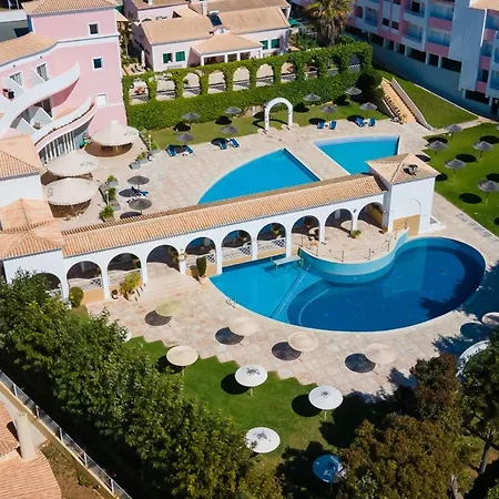 Vila Rosa 1bdr With Balcony & Pool By Lovelystay Апартаменты Портиман